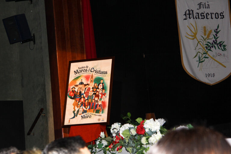 El cartell de festes de 2025 reivindica la figura femenina i la identitat festera de Muro